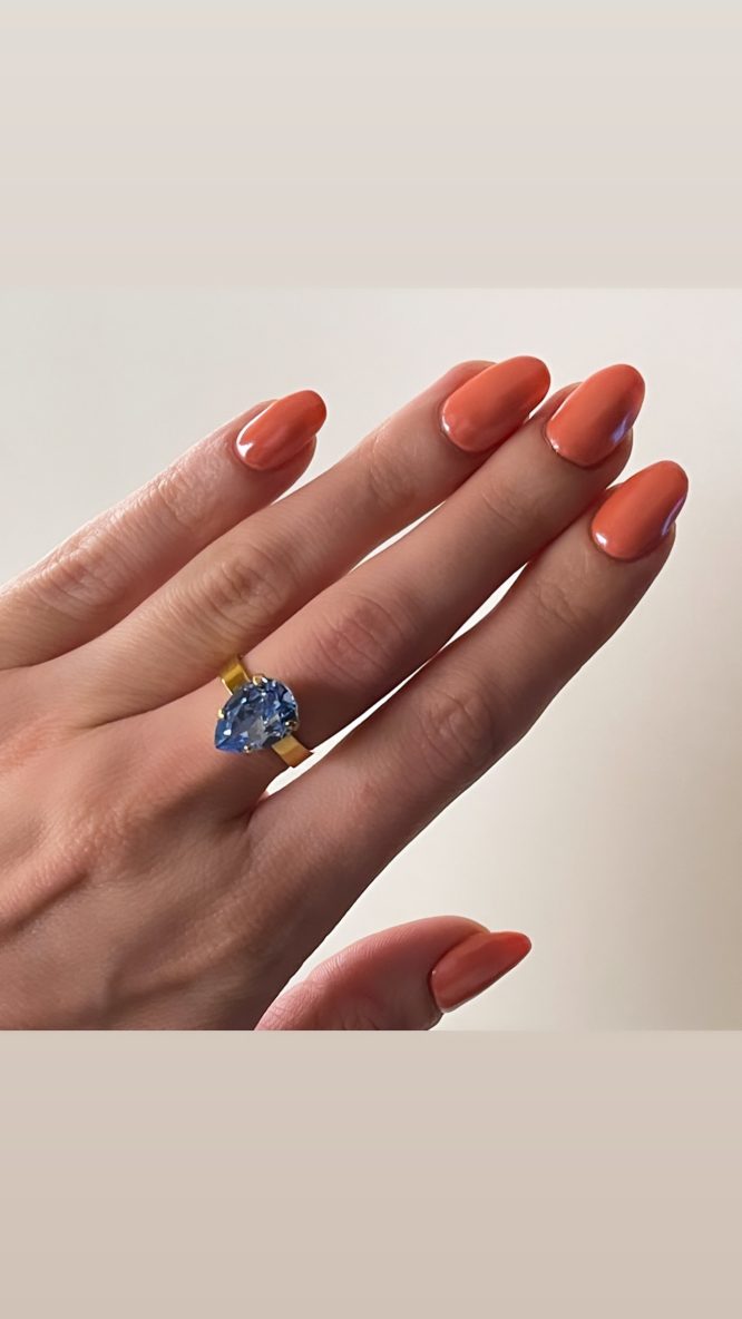 ΔΑΧΤΥΛΙΔΙ MINI DROP/LIGHT SAPPHIRE CAROLINE SVEBDBOM ΑΞΕΣΟΥΑΡ 6
