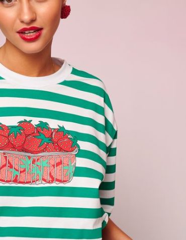 STACY T-SHIRT (STRAWBERRIES) KARAVAN T-SHIRTS