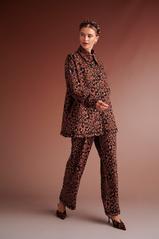 NADINE OVERSIZED SHIRT WITH POINTED COLLAR (LEOPARD) KARAVAN CLOTHES 4