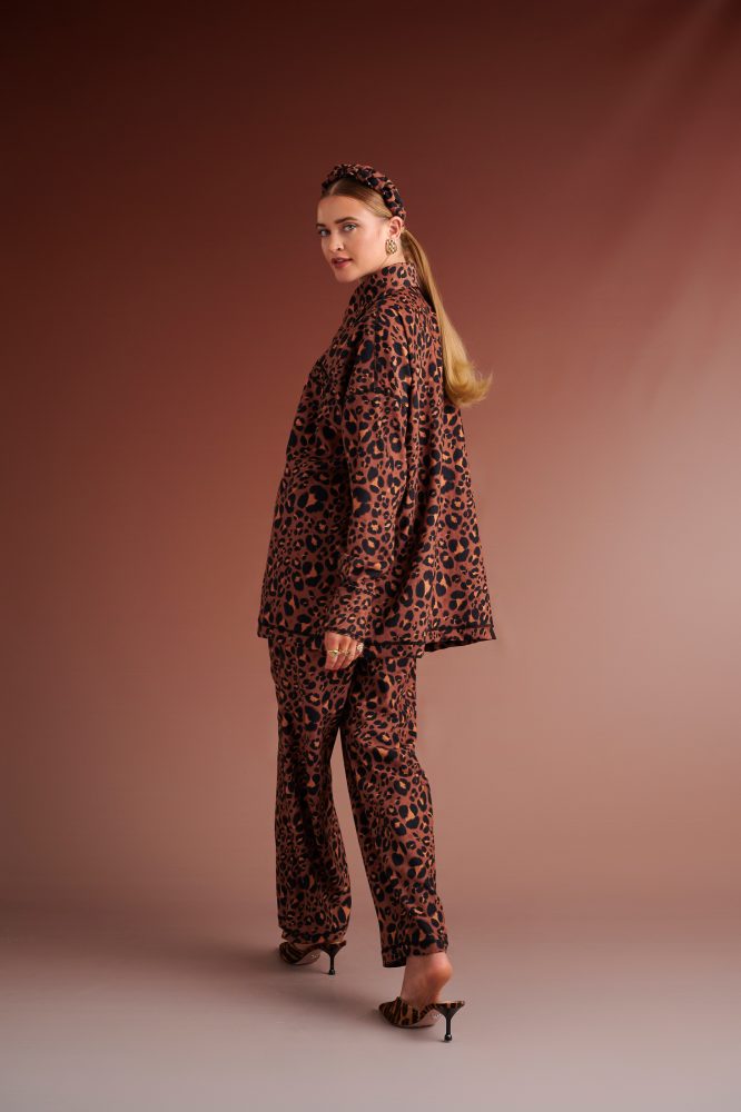 NADINE OVERSIZED SHIRT WITH POINTED COLLAR (LEOPARD) KARAVAN CLOTHES 5