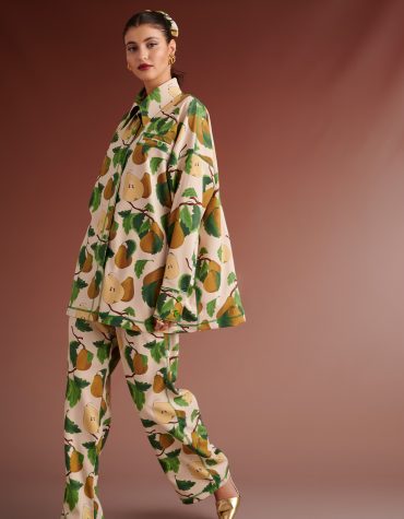 NADINE OVERSIZED SHIRT WITH POINTED COLLAR (PEARS) KARAVAN CLOTHES 2
