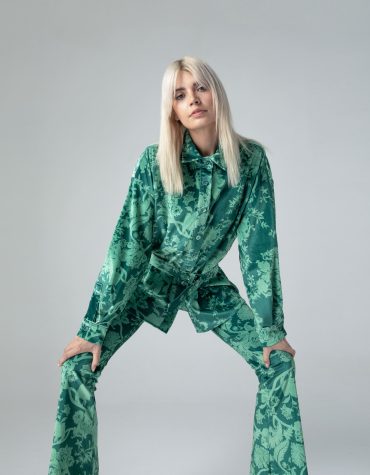 JULIA VELVET SHIRT (GREEN) MAMOUSH CLOTHES 2