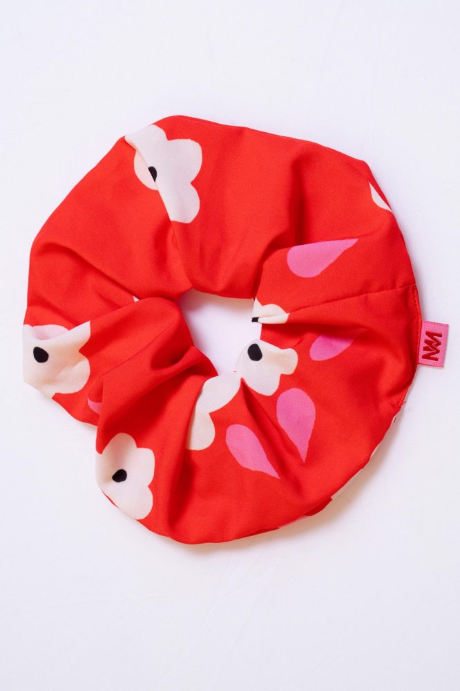 SCRUNCHIES (RED/DAISIES) MAMOUSH ΝΕΕΣ ΑΦΙΞΕΙΣ 3
