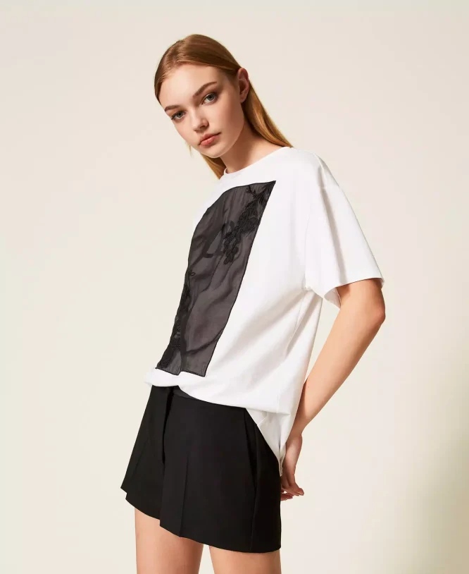 T-SHIRT ΜΕ ΤΟΥΛΙ ΚΑΙ ΚΕΝΤΗΜΑ ΜΕ ΛΟΥΛΟΥΔΙΑ TWINSET ΝΕΕΣ ΑΦΙΞΕΙΣ 6