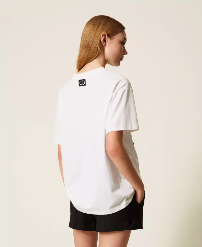 T-SHIRT ΜΕ ΤΟΥΛΙ ΚΑΙ ΚΕΝΤΗΜΑ ΜΕ ΛΟΥΛΟΥΔΙΑ TWINSET ΝΕΕΣ ΑΦΙΞΕΙΣ 5