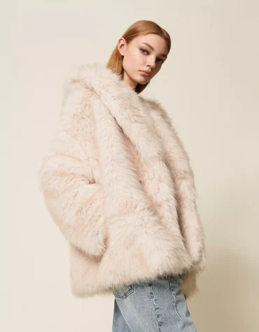 ΠΑΛΤΟ ΑΠΟ FAUX ΓΟΥΝΑ ΜΕ ΚΟΥΚΟΥΛΑ TWINSET MILANO new arrivals 2