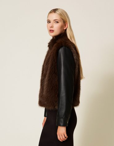 JACKET ΑΠΟ FAUX ΓΟΥΝΑ ΜΕ ΚΟΥΜΠΙΑ OVAL T TWINSET ΜΠΟΥΦΑΝ 2