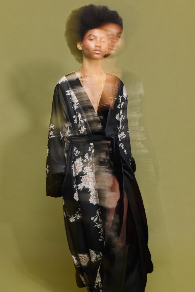 ‘VANESSA’ ΜΑΚΡΥ ΚΙΜΟΝΟ ΜΕ ΒΕΛΟΥΔΟ (BLACK/FLORAL) MAMOUSH ΝΕΕΣ ΑΦΙΞΕΙΣ 8