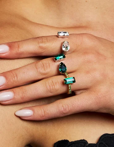 ΔΑΧΤΥΛΙΔΙ LUCY/ EMERALD CAROLINE SVEBDBOM new arrivals 2