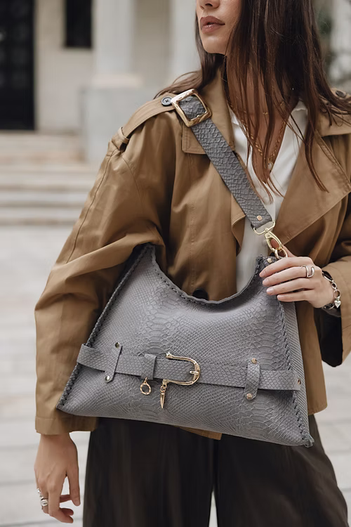 “TOGETHER IN ELECTRIC DREAMS” ΤΣΑΝΤΑ ΩΜΟΥ (GRAY SUEDE) INDIVIDUAL ΝΕΕΣ ΑΦΙΞΕΙΣ 3